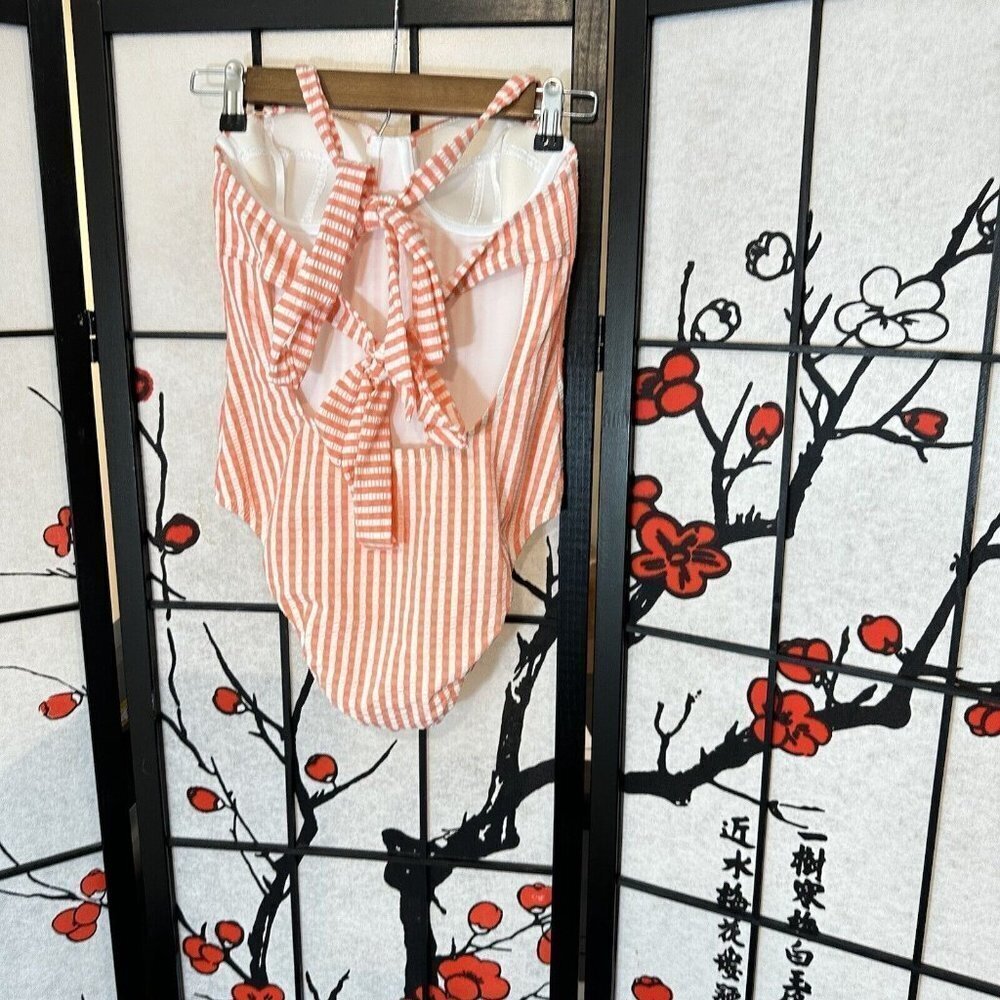 J Crew Seersucker One-piece Swimsuit Underwire Stripe Size 2 Coral White - Picture 4 of 5